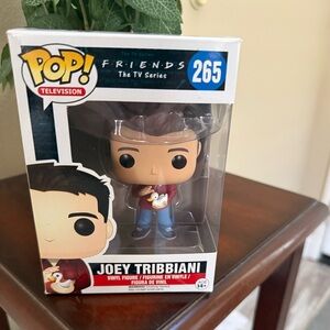 New Vaulted “Joey Tribbiani” Vinyl Funko Figure